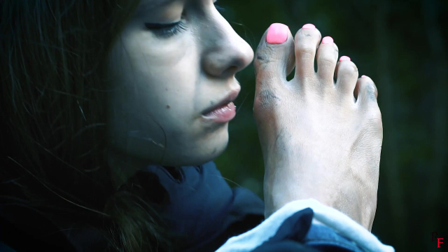 The Failed Stop - Ada Gets Foot Worship and Some Tickle By a Wood Witch
