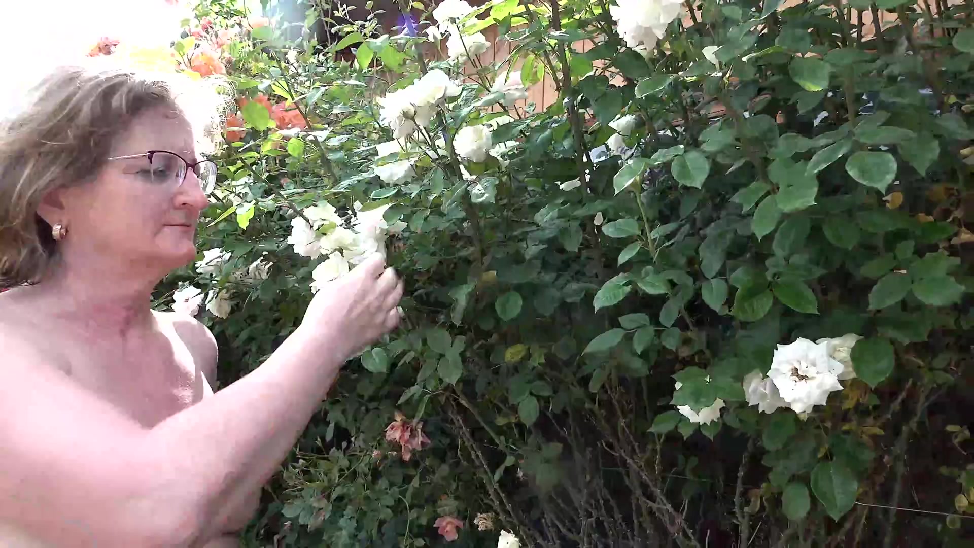 Mature rough outdoor big cock fucked
