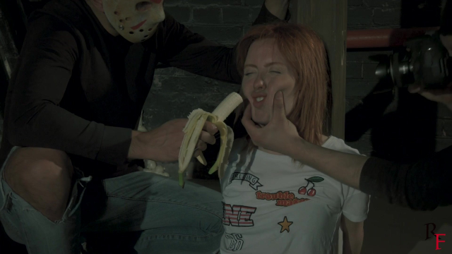 Urban Explorer - Starring Polina