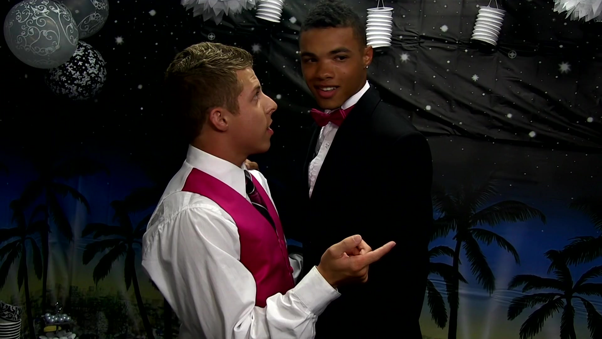 Newlywed Twinks Fucked Bare