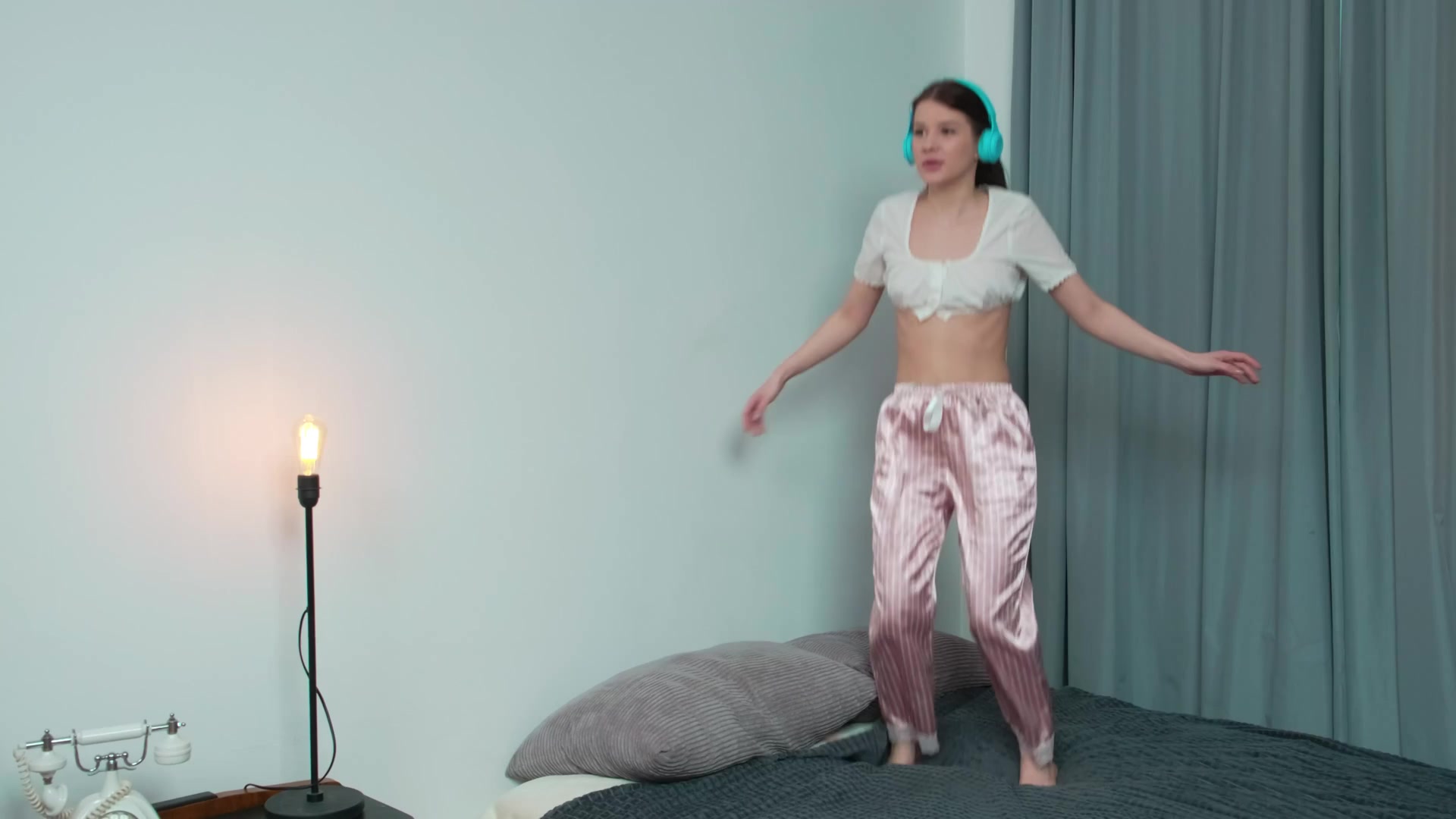 Her First Time Anal Sex With A Horny Senior
