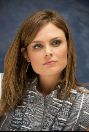 Emily Deschanel