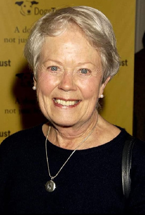 Annette Crosbie