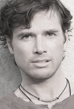 Matthew Settle