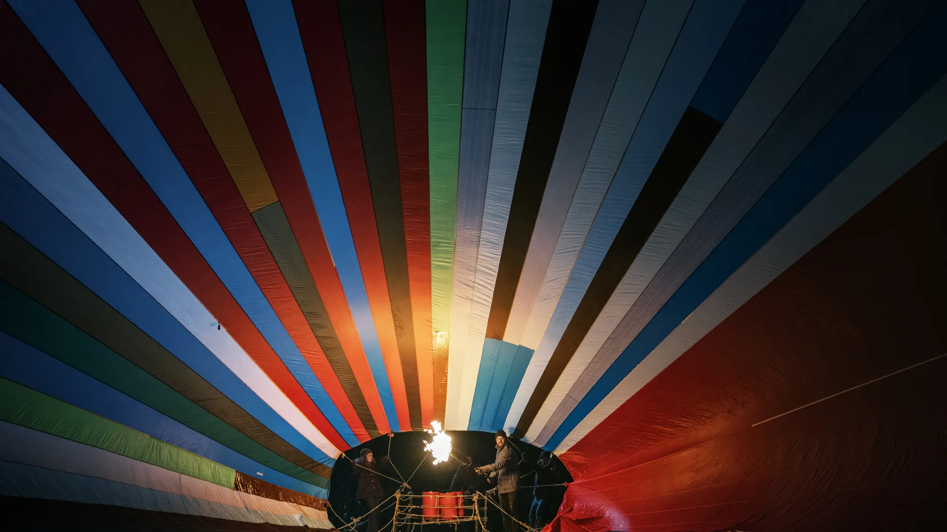 Background image for Ballon