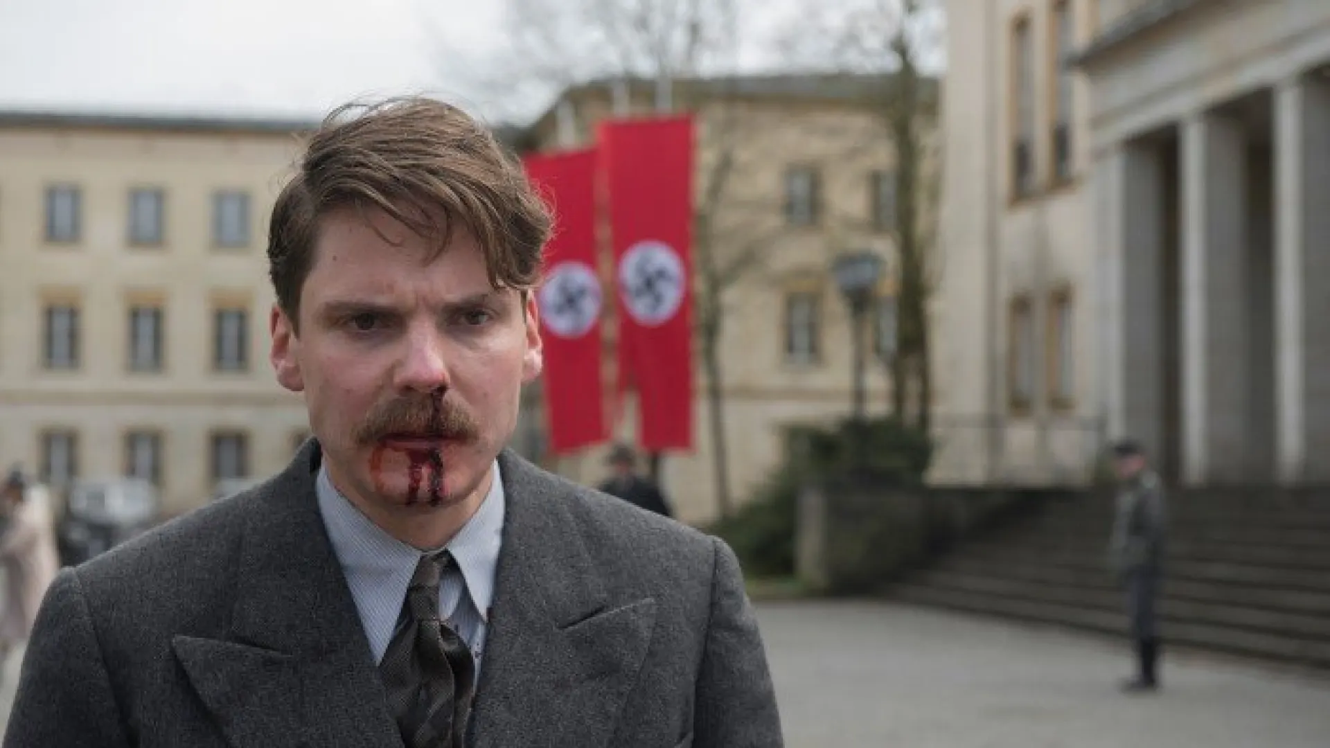 Background image for Alone in Berlin