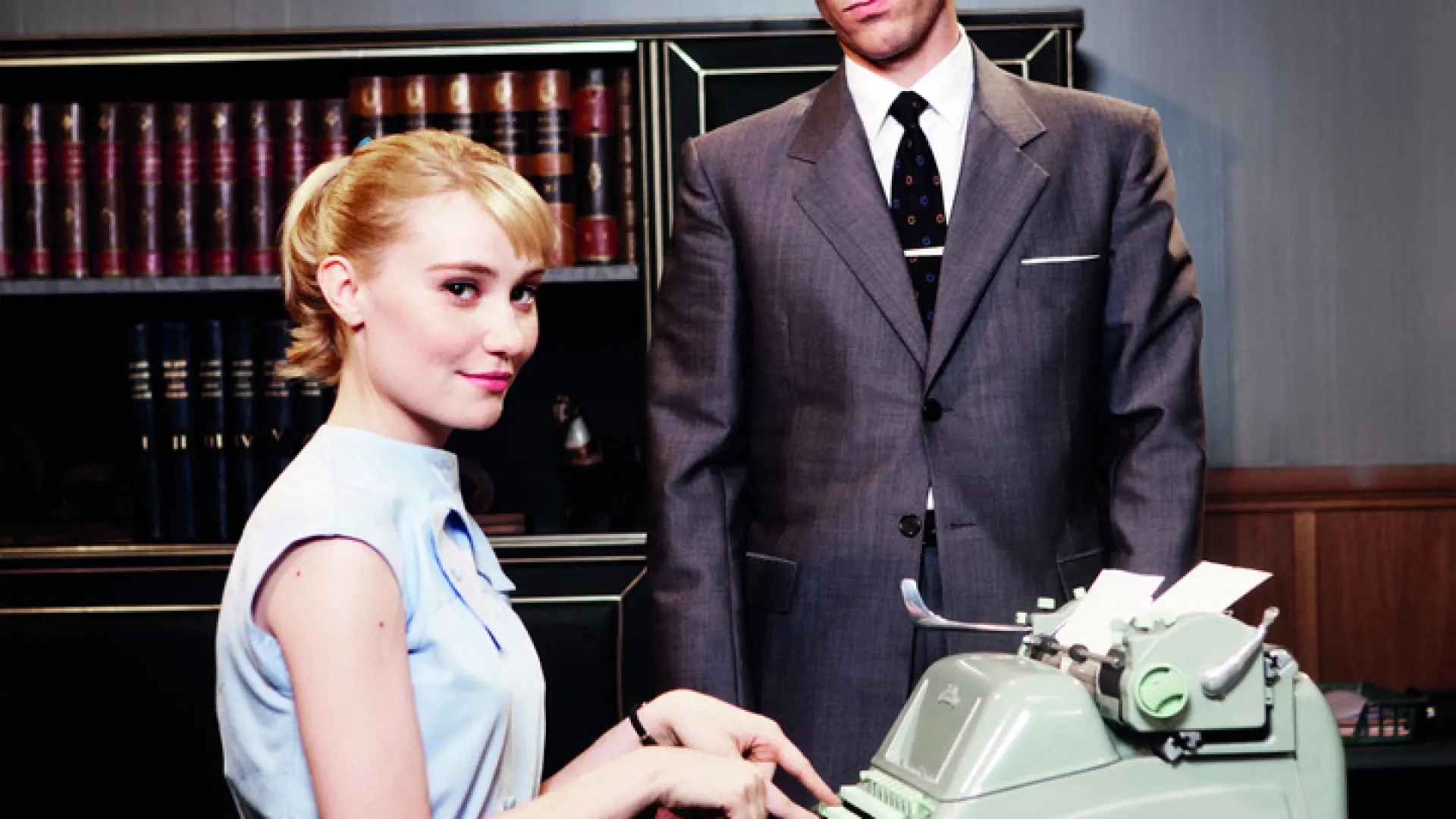 Background image for Populaire