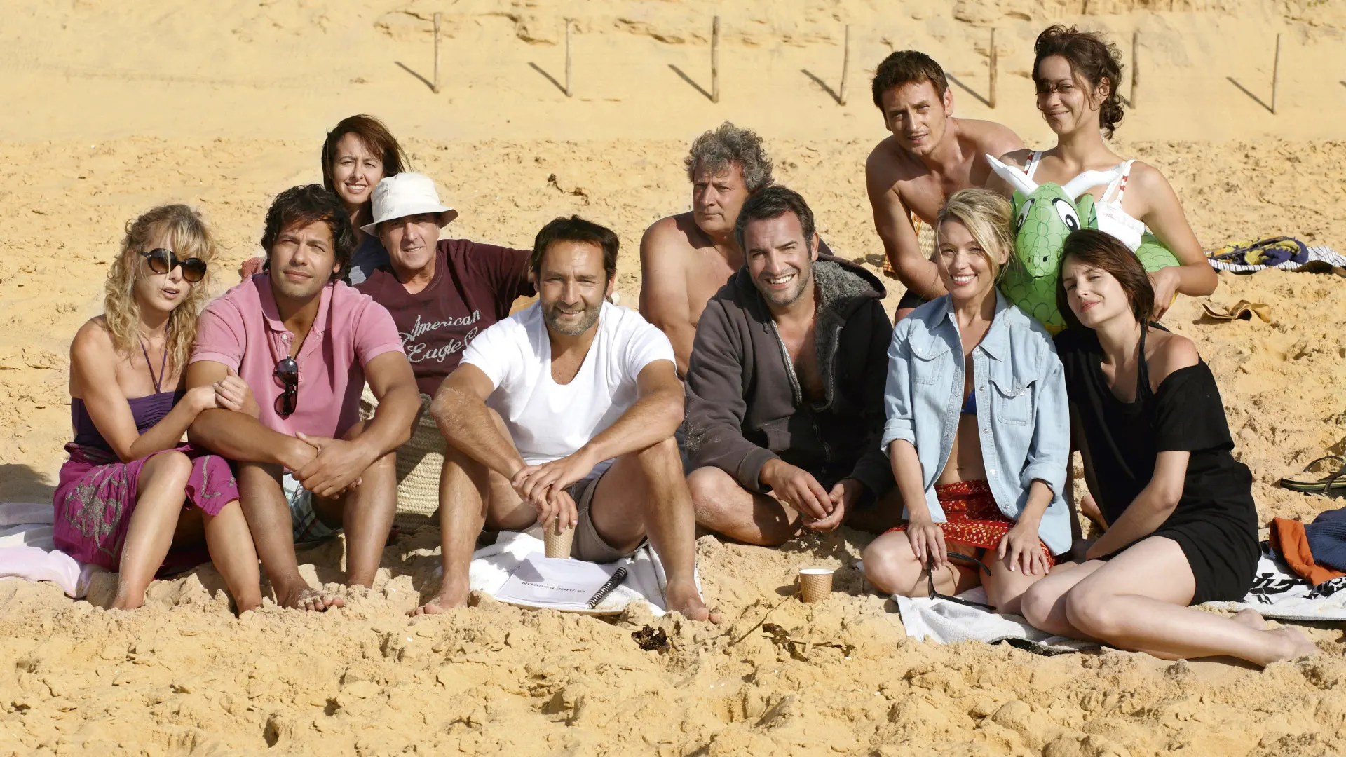 Background image for Les Petits Mouchoirs (Little White Lies)