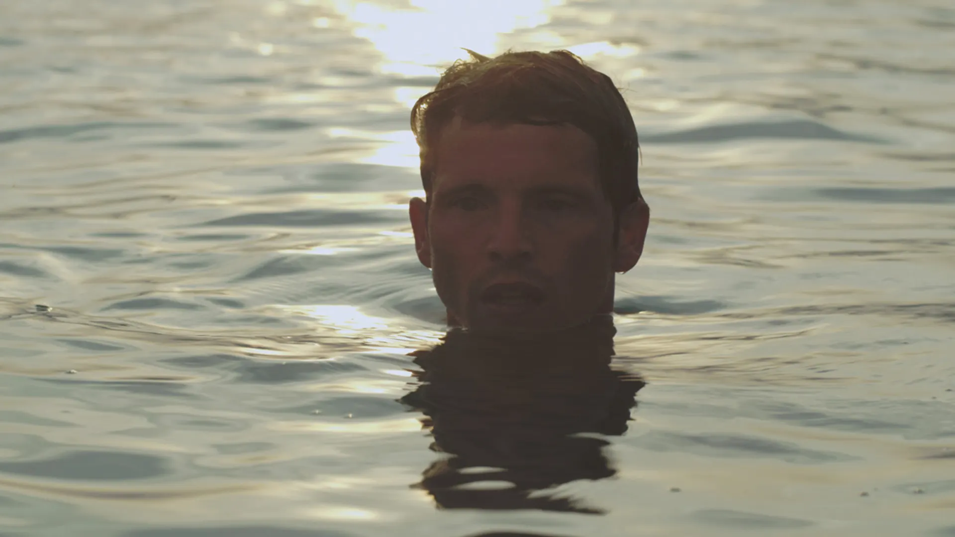 Background image for L'Inconnu du Lac