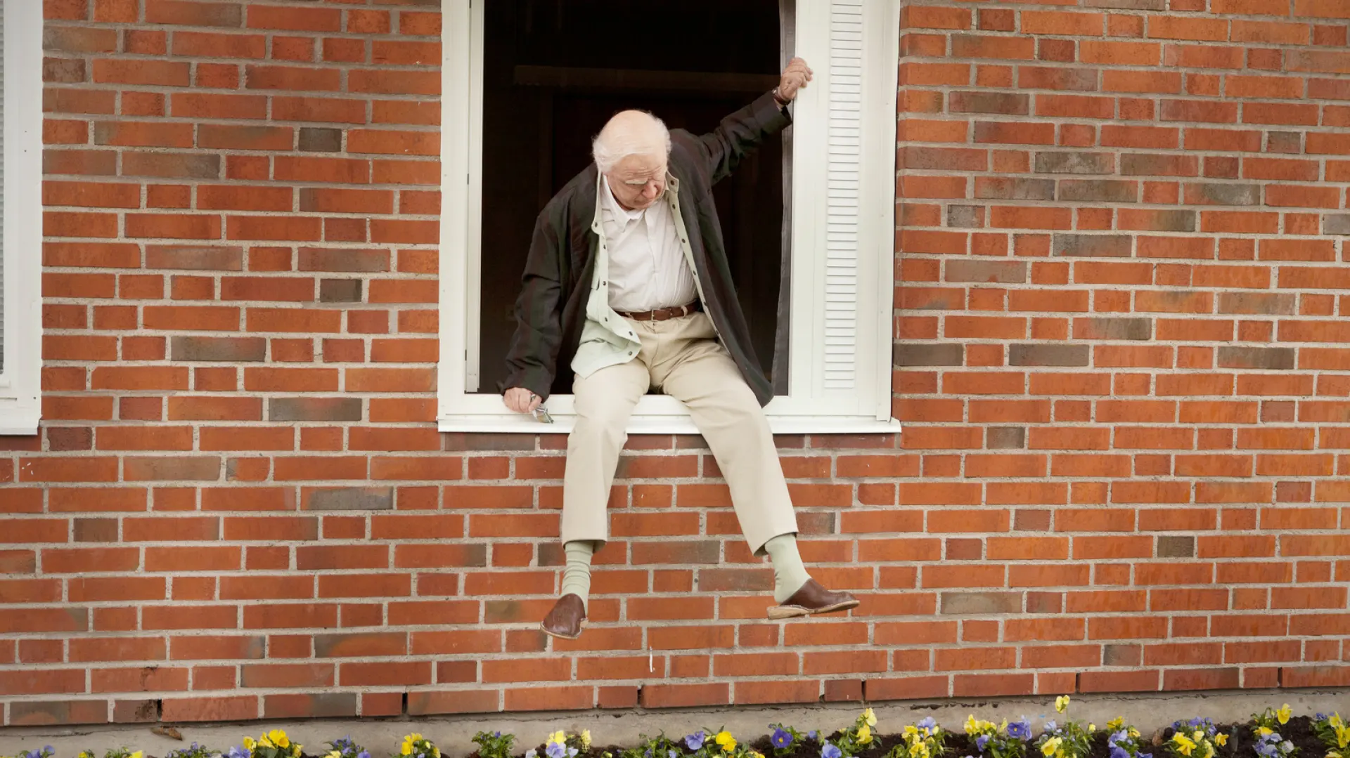 Background image for De 100-jarige man die uit het raam klom en verdween